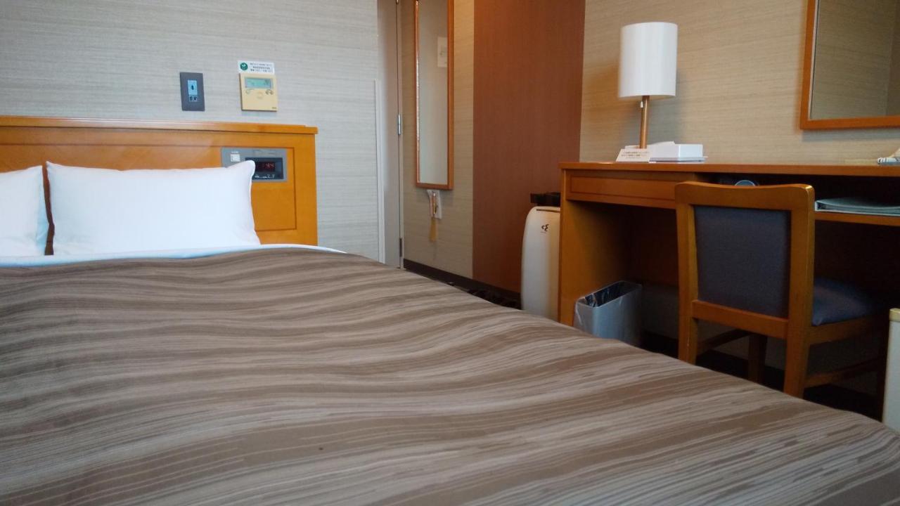 Hotel Route-Inn Yonezawa Ekihigashi Екстер'єр фото