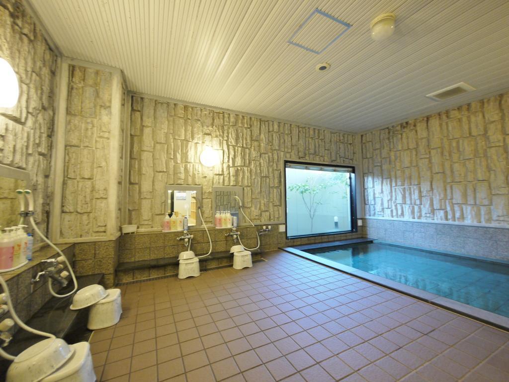 Hotel Route-Inn Yonezawa Ekihigashi Екстер'єр фото